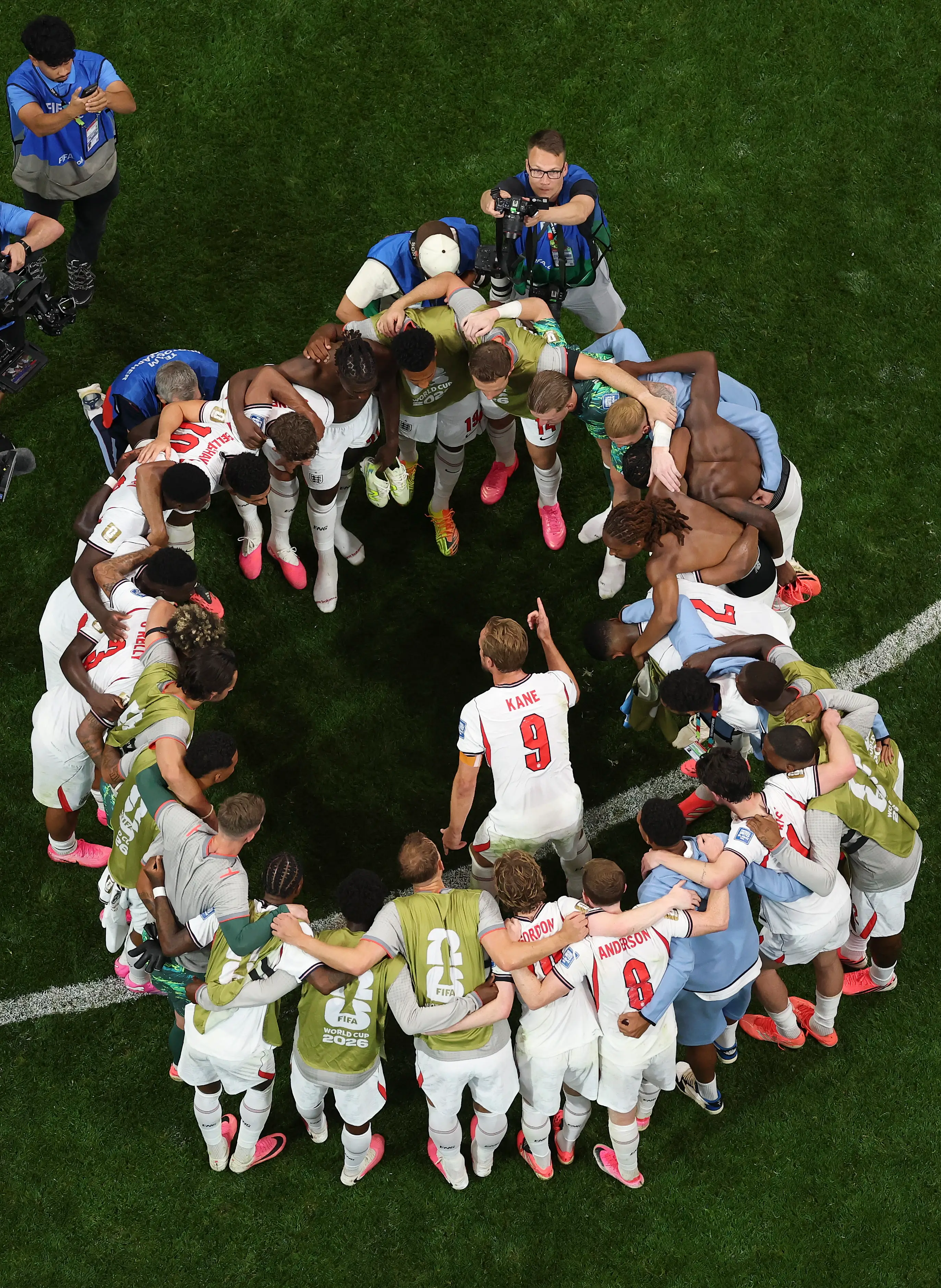 Sorakan bernada cemooh kembali terdengar ketika jeda hidrasi pertama berlangsung dalam babak 32 besar Piala Dunia 2026 antara Timnas Inggris dan Timnas DR Kongo. (Foto: X England)