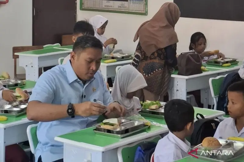 Kepala Badan Gizi Nasional (BGN) Sudaryono sidak ke SDN Bantarjati 9, Kota Bogor, Jawa Barat, Jumat (24/7/2026). ANTARA/HO