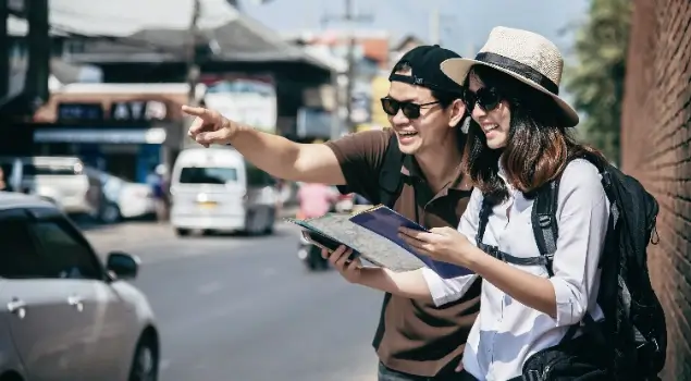 Ilustrasi travel maxxing. (Foto: jcomp on Magnific)