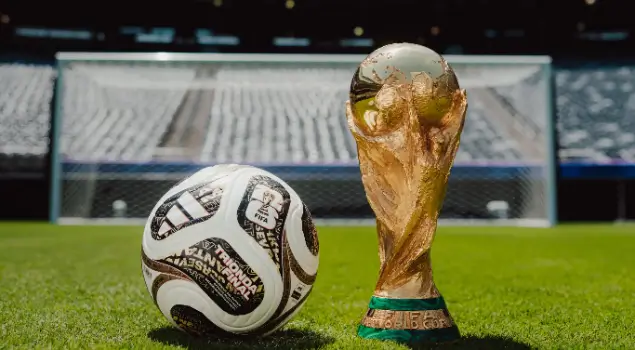 Presiden FIFA, Gianni Infantino, menyatakan pembahasan mengenai kemungkinan tersebut baru akan dilakukan setelah Piala Dunia 2026 rampung. Foto X Piala Dunia.