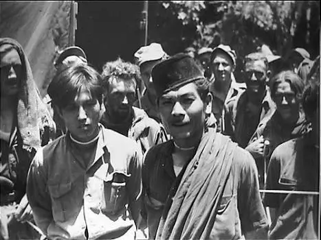 Yang Chil Seong/Komarudin (kiri). (Foto: gahetna.nl/dari world.kbs.co.kr)