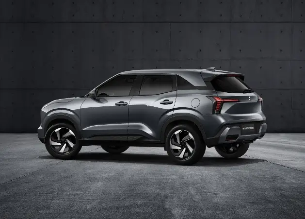 Jelang Perilisan di GIIAS 2023  Mitsubishi Ungkap Desain Versi Produksi SUV XFC Concept