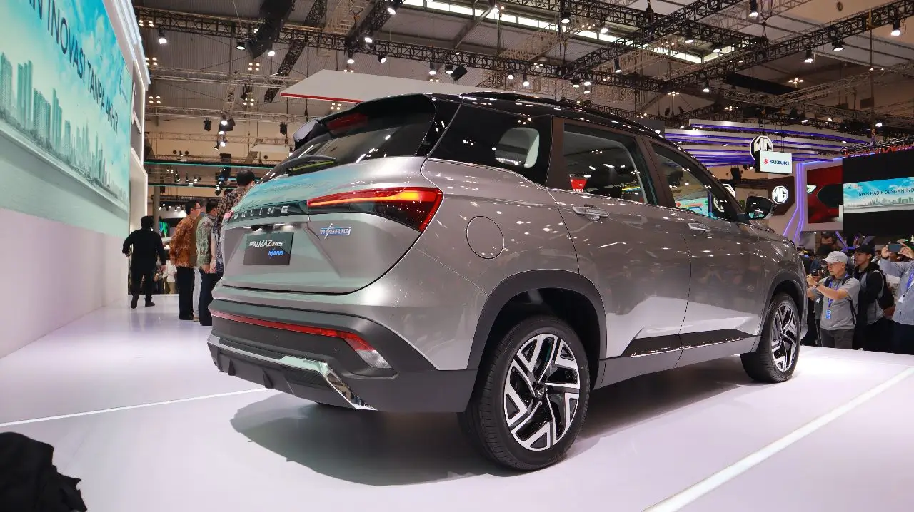 Facelift dari Wuling Almaz RS dan Hybrid Meluncur Perdana di GIIAS 2023  Ini Penampakannya 