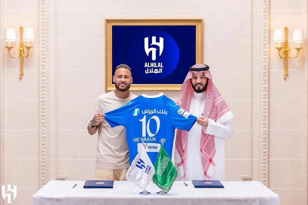 Al Hilal menebus Neymar dari Paris Saint-Germain (PSG) dengan mahar 90 juta euro (Rp1,4 triliun). Foto: Instagram Al Hilal.