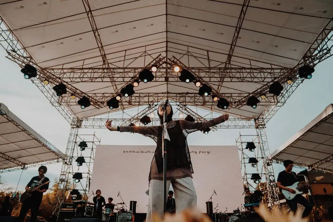 Dari Cover Lagu  Feby Putri Jadi Penyanyi Muda yang Lagu Lagunya Digandrungi