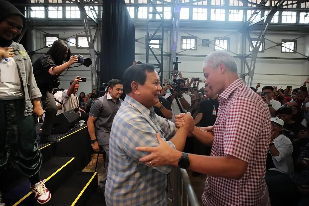 Bakal capres usungan Koalisi Indonesia Maju (KIM) Prabowo Subianto dan bakal capres usungan PDI Perjuangan Ganjar Pranowo. (Foto: Instagram/prabowo)