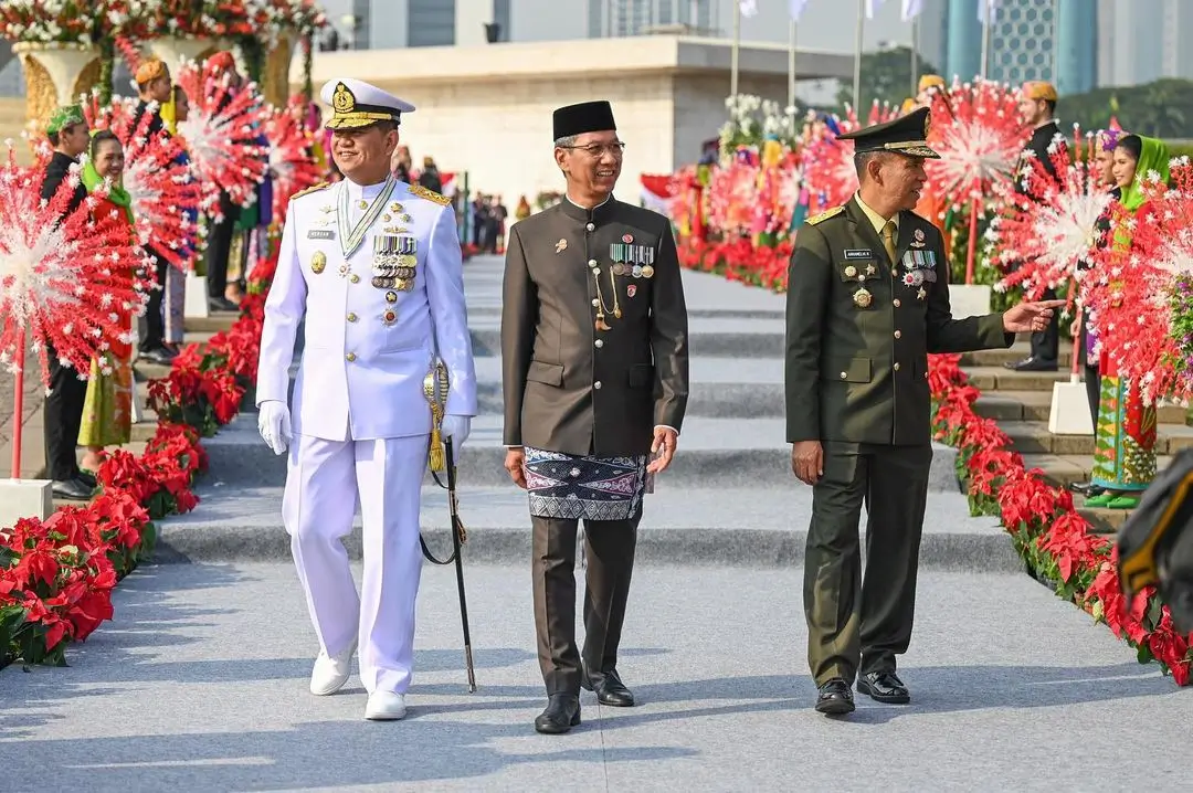 Pj Gubernur DKI Jakarta, Heru Budi Hartono (tengah). (Foto: Instagram/herubudihartono)
