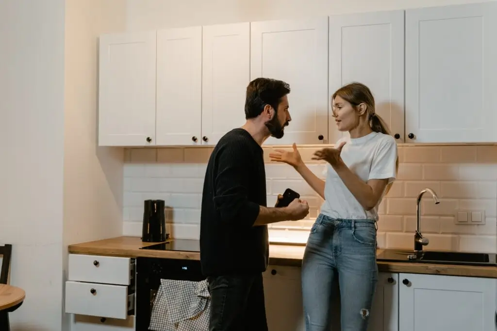 https://thephrase.s3.ap-southeast-1.amazonaws.com/2022/10/pexels-mart-production-7699505-1024x683.jpg