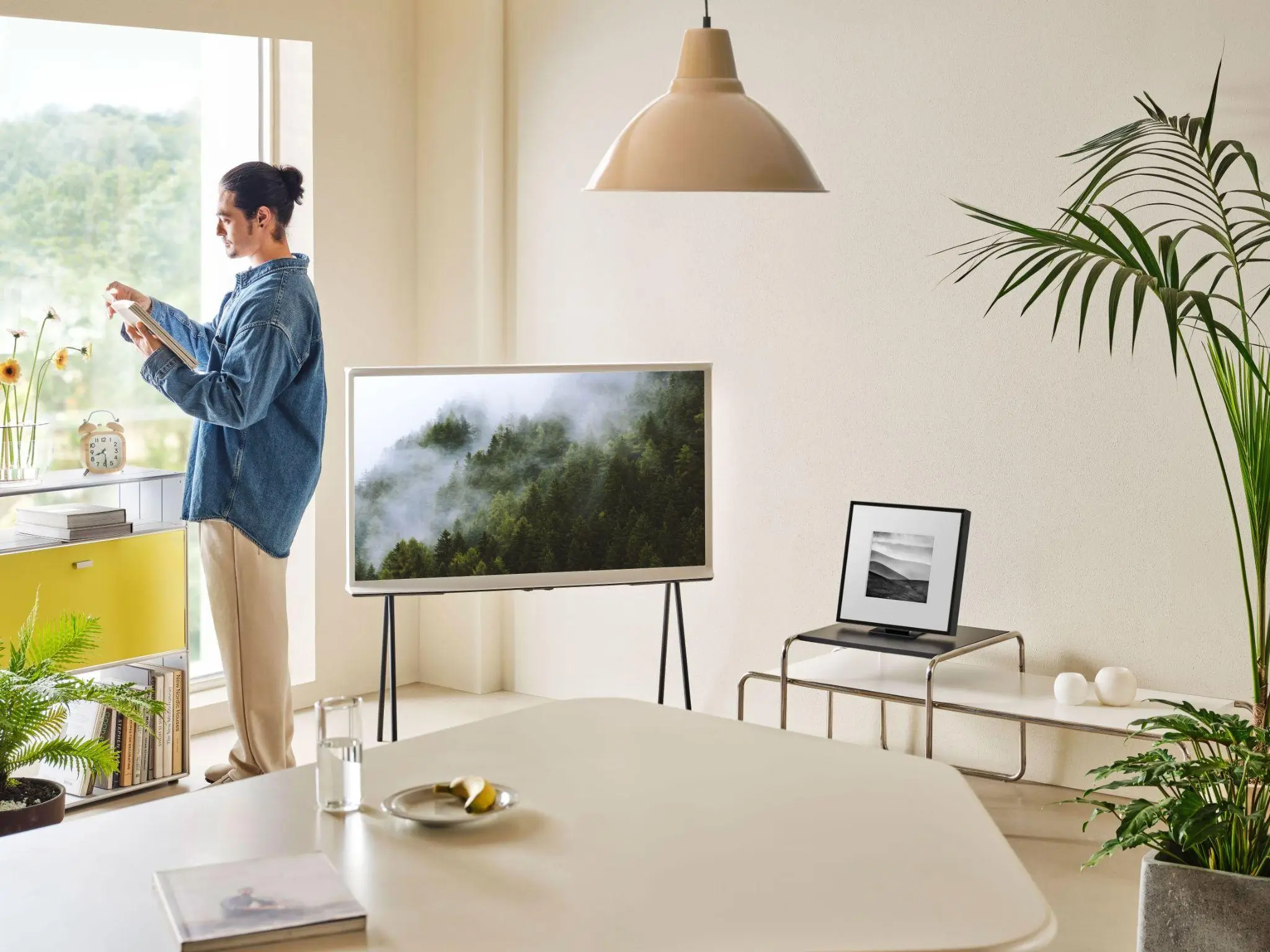 TV Samsung Keluaran 2024 Kini Dilengkapi Fitur AI