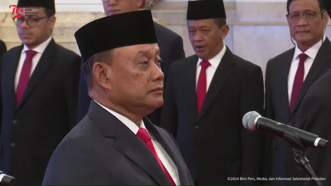 Dadan Hindayana pada pelantikannya sebagai Kepala Badan Gizi Nasional, Senin (19/8). (Foto: Tangkapan layar YouTube/Sekretariat Presiden)