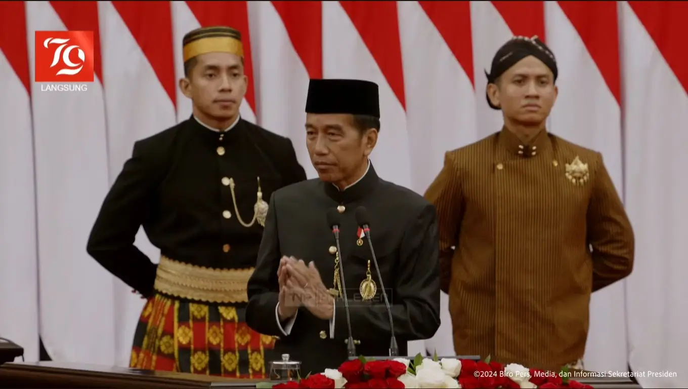 Presiden Jokowi sampaikan pidato kenegaraan terakhir sebagai Presiden RI dalam Sidang Tahunan MPR RI di Gedung MPR RI, Jakarta, Jumat (16/8/24). (Foto: Tangkapan layar YouTube/Sekretariat Presiden & TVR Parlemen)