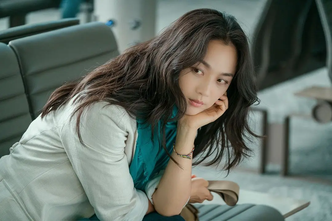 Review Film    Wonderland     2024   Bertabur Bintang Tapi Kurang Memuaskan