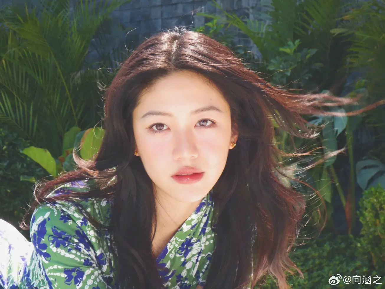 Julia Xiang  Aktris Cantik yang Adu Akting dengan Wang Xingyue di The Wanted Detective