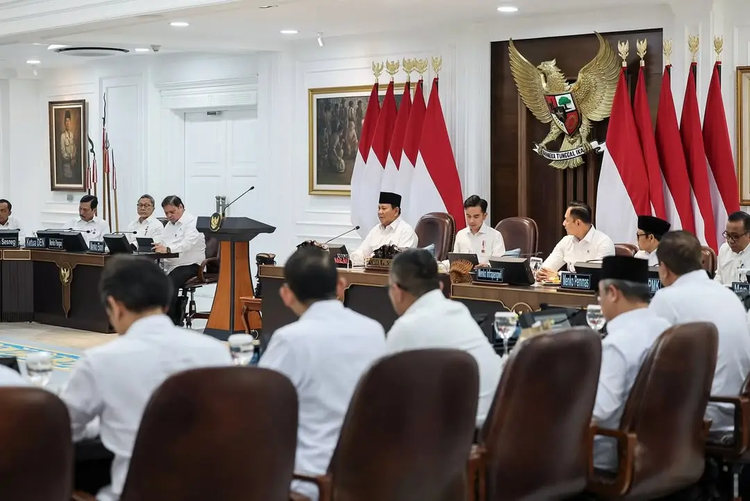 Presiden RI, Prabowo Subianto saat memimpin Sidang Kabinet Paripurna bersama jajaran Kabinet Merah Putih di Istana Negara, Jakarta pada Rabu (06/08/25). (Foto: Instagram/presidenrepublikindonesia)