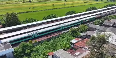 Gerbong kereta api khusus petani dan pedagang. (Foto: Instagram/keretaapikita)