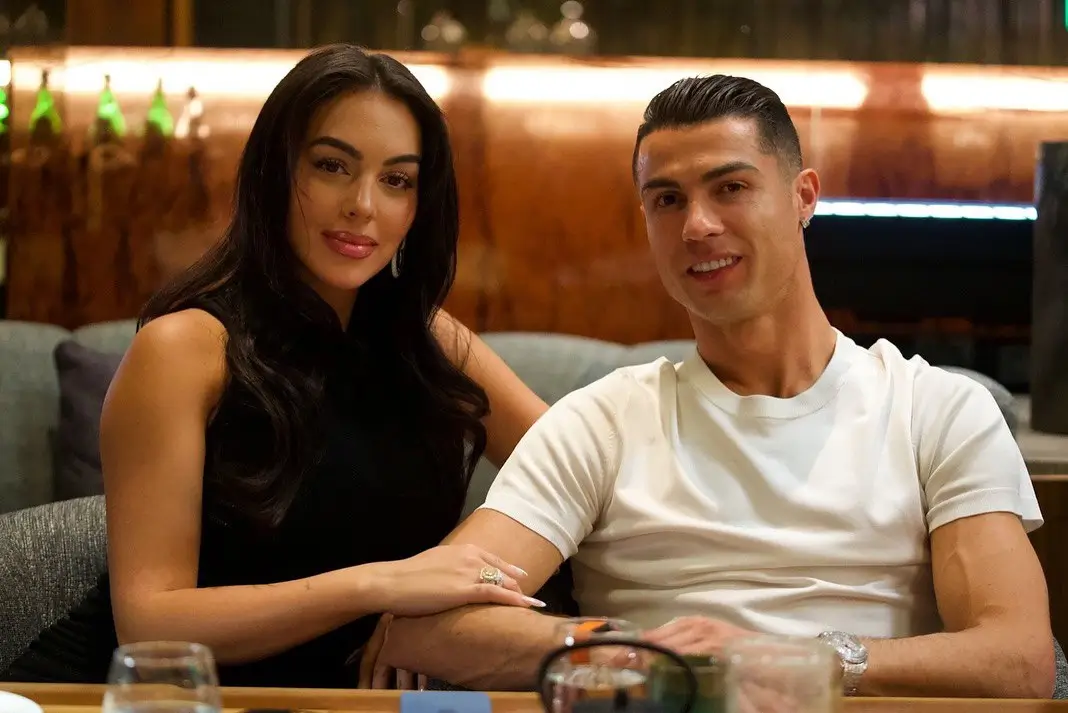 Termewah di Dunia, Cincin Rp450 Miliar Jadi Tanda Pesta Pernikahan Cristiano Ronaldo-Georgina Rodriguez