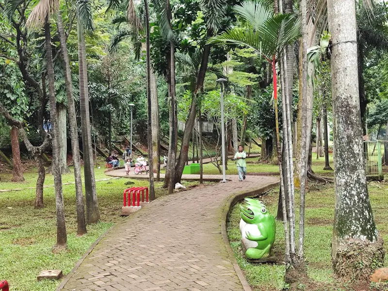 Foto: Taman Langsat (beritajakarta.id/Tiyo Surya Sakti)