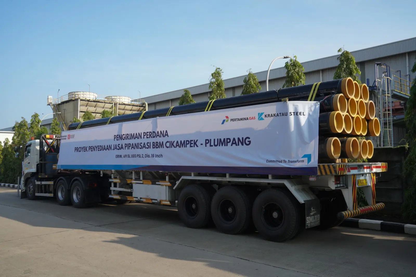 Penguatan Infrastruktur Energi Nasional  Pertagas dan Krakatau Steel Sinergi Penuhi Kebutuhan Pipa BBM Cikampek     Plumpang