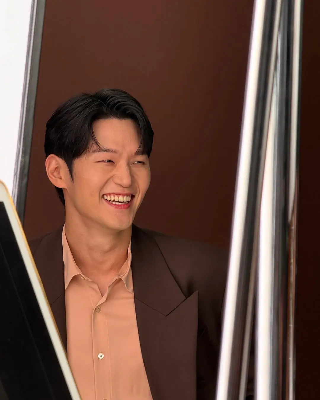 Lee Hak Joo  Aktor Serbabisa yang Makin Bersinar di Tahun 2025 Lewat    Newtopia    hingga    Beyond the Bar   