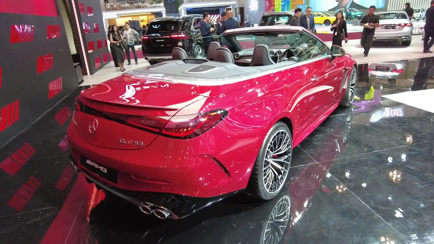 Mercedes AMG CLE 53 Cabriolet Debut di GIIAS 2025  Harga Tembus Rp2 9 Miliar