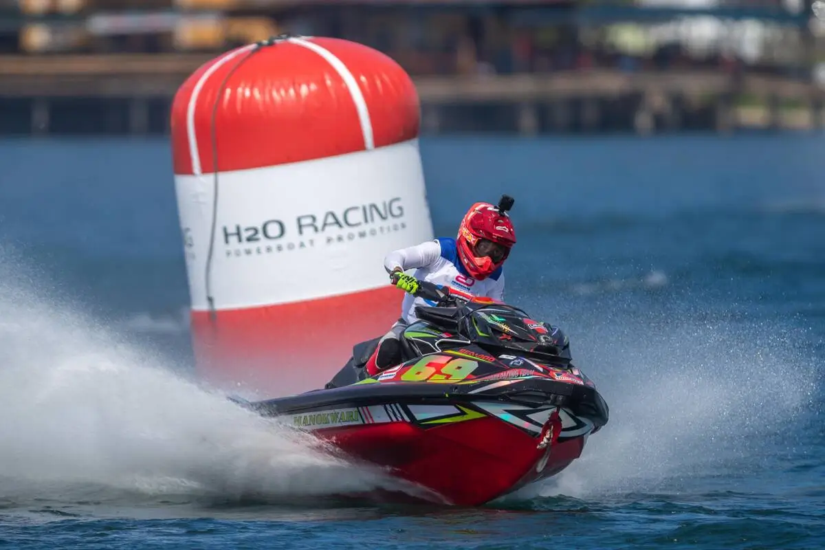 Bangga  Boanerges Ratag Catat Sejarah Baru sebagai Juara Dunia Aquabike Pertama dari Indonesia