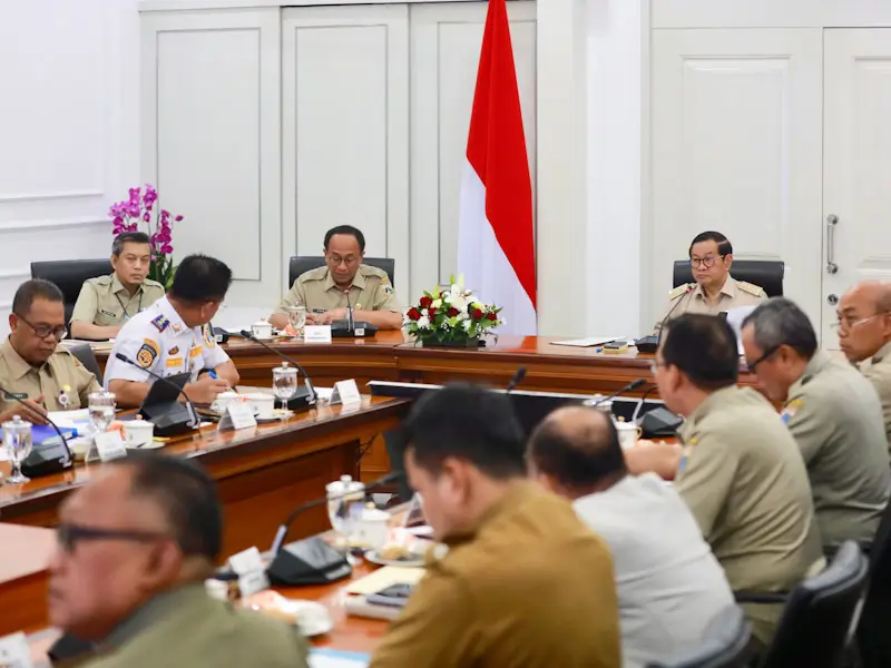 Foto: Gubernur DKI Jakarta, Pramono Anung Melaksanakan Rapat Terbatas (beritajakarta.id)