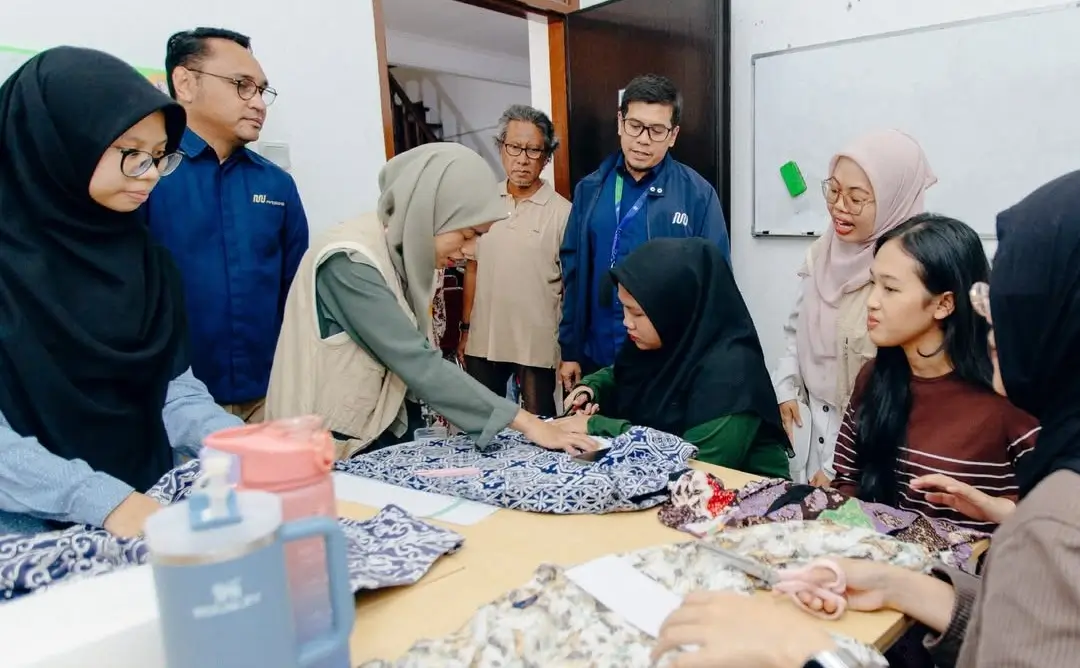 Program “Menjahit Perjalanan: Merayakan Perjalanan, Menyatukan Kota, dan Menghidupkan Karya.” dari MRT Jakarta dan Yayasan Teman Hebat Berkarya(Foto: instagram.com/mrtjkt)