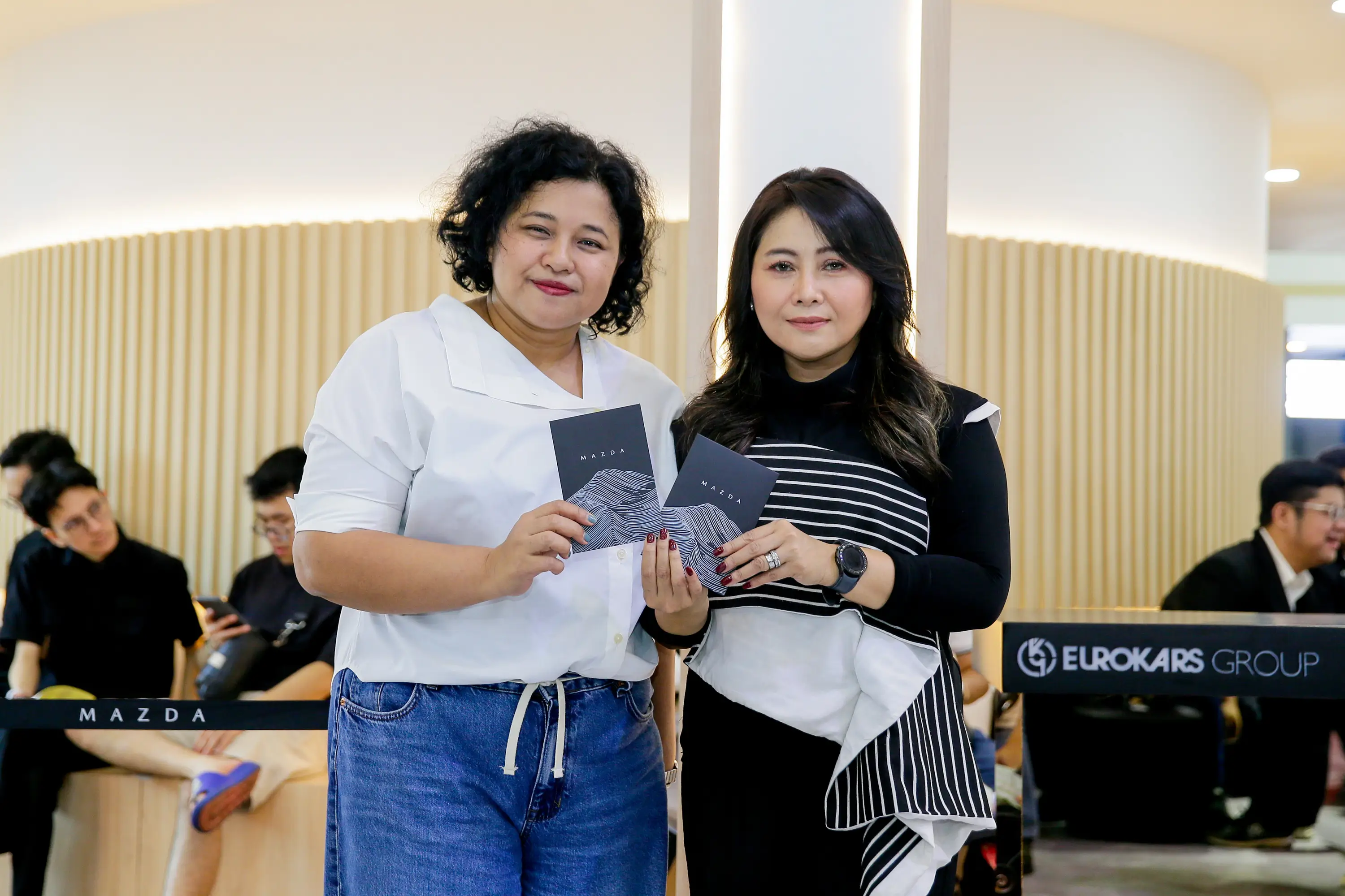 Kolaborasi Mazda x Oaken Lab di GIIAS 2025  Padukan Wewangian dengan Pengalaman Berkendara