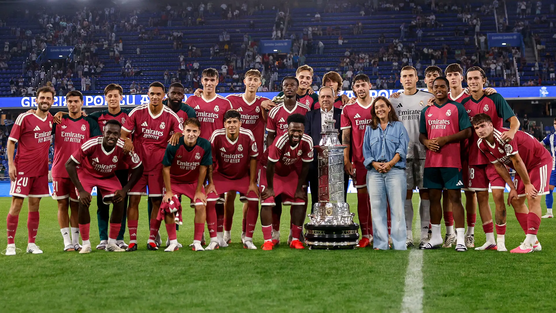 Real Madrid menjadi pusat perhatian setelah kembalinya Jose Mourinho. Foto X Real Madrid.