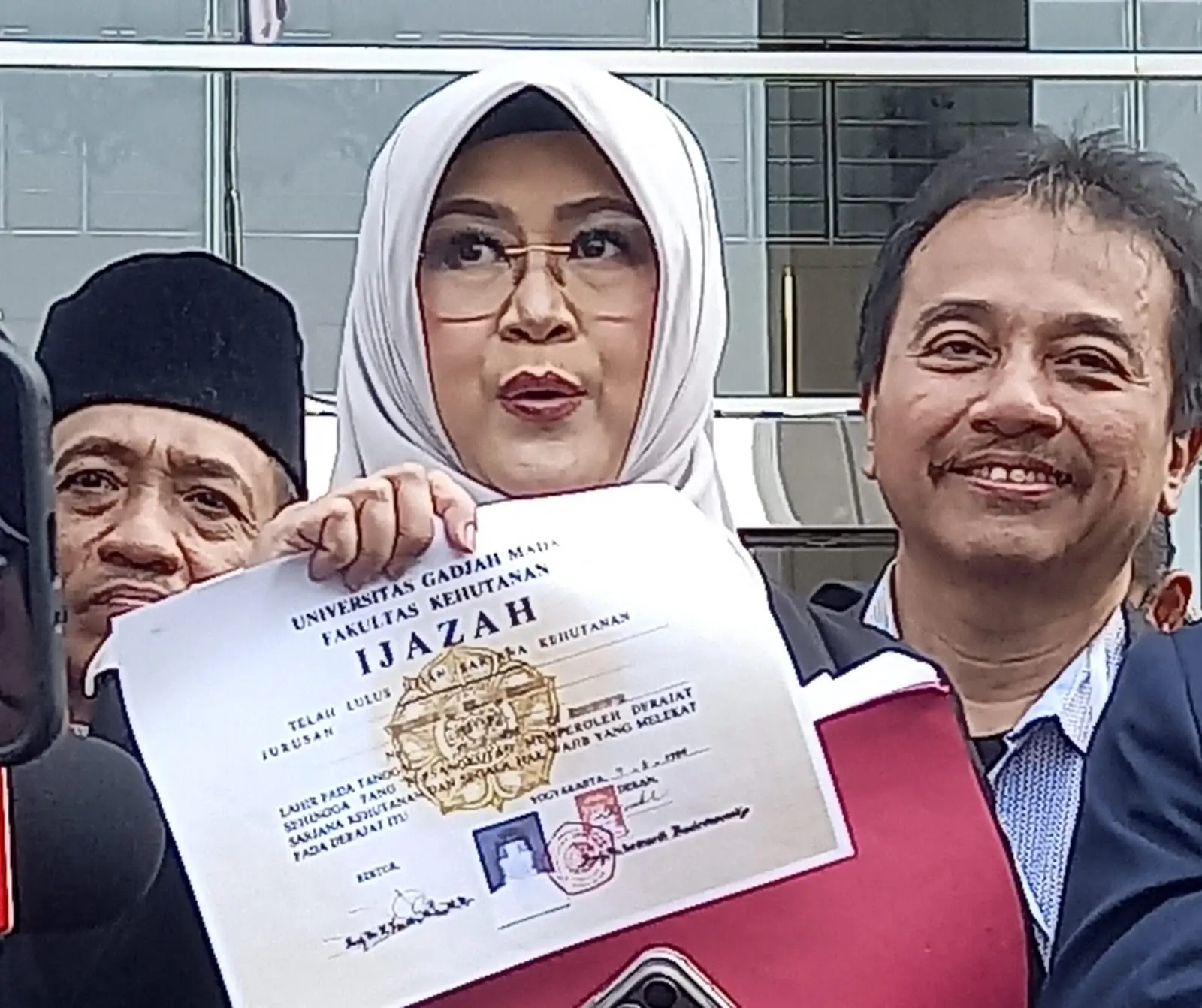 Gugatan Praperadilan Dokter Tifa Dinyatakan Gugur Demi Hukum, Ini Penjelasannya