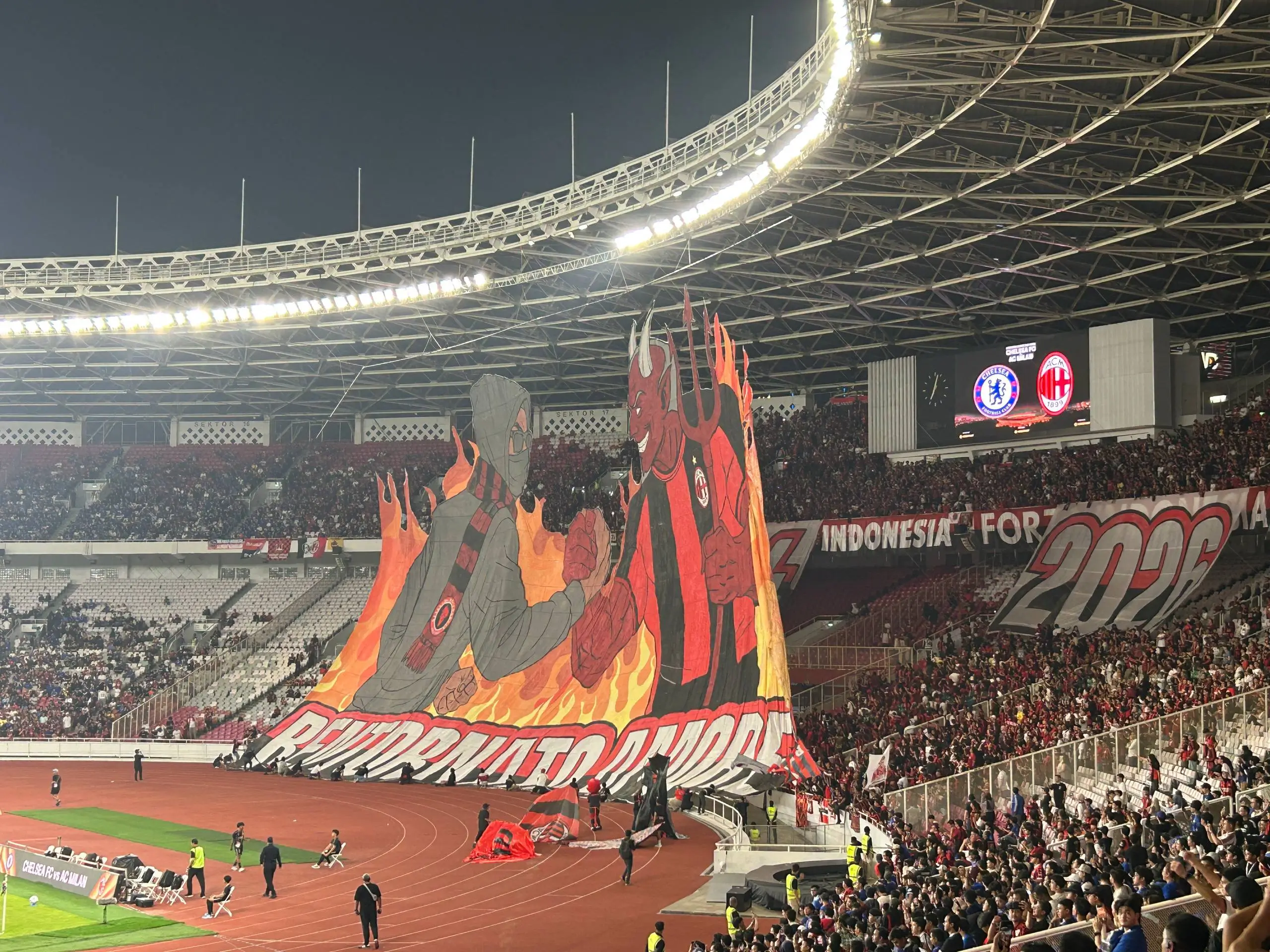 Chelsea berhasil mengalahkan AC Milan dengan skor 3-0 dalam laga pramusim di Stadion Utama Gelora Bung Karno, Jakarta, Sabtu, 8 Agustus 2026 malam WIB. (Foto: Dok. The Phrase)