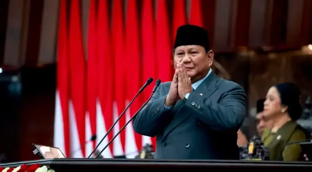 Presiden RI, Prabowo Subianto ketika menyampaikan pidato pada Sidang Tahunan MPR RI bersama DPR RI dan DPD RI di Gedung Parlemen Senayan, Jakarta pada Jumat (14/08/26). (Foto: Instagram/presidenrepublikindonesia)