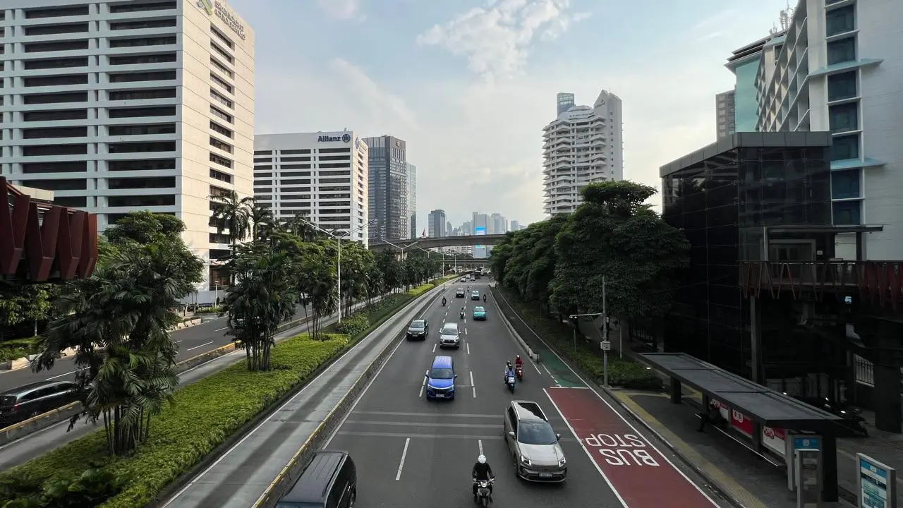Surat Izin Mengemudi (SIM) menjadi syarat bagi seseorang untuk mengendarai kendaraan bermotor. (Foto: Dok. ThePhrase.id/Rudi Priyana)