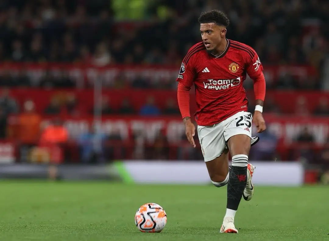 Manchester United Bergejolak  Erik ten Hag dan Jadon Sancho Perang Terbuka di Media