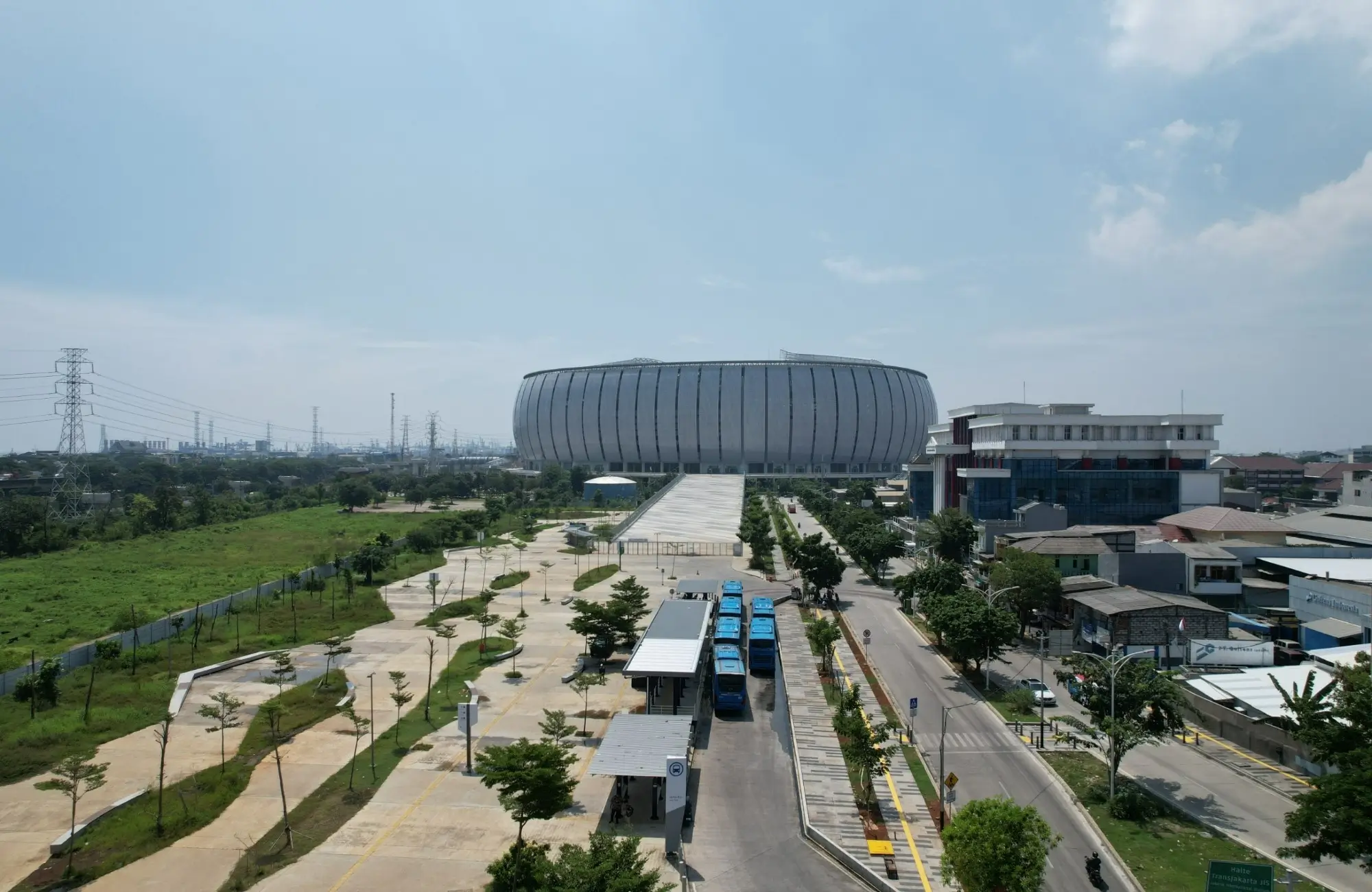 Foto: Halte TransJakarta JIS (dok. TransJakarta)