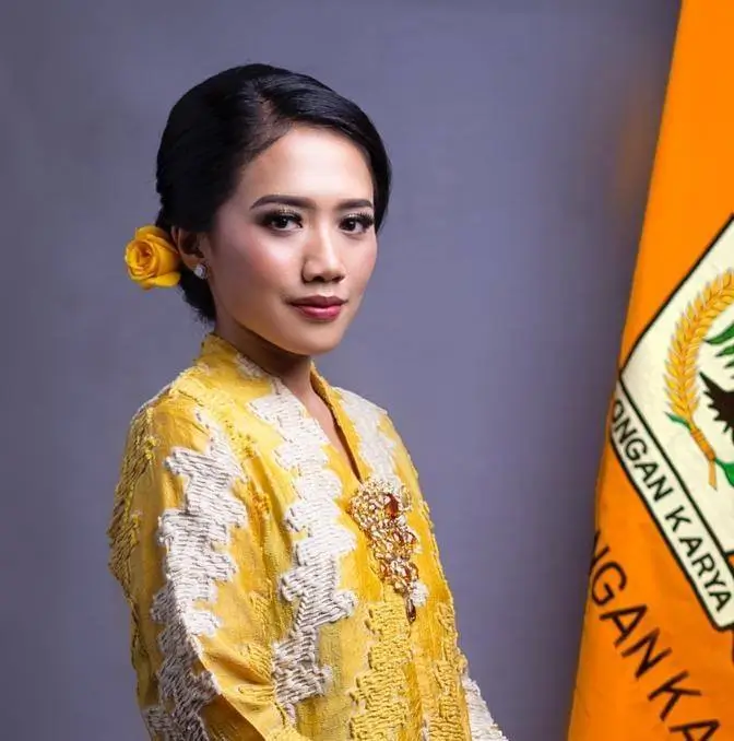 Puteri Komarudin menjadi calon Menpora baru. (Foto: Facebook Puteri Komarudin)