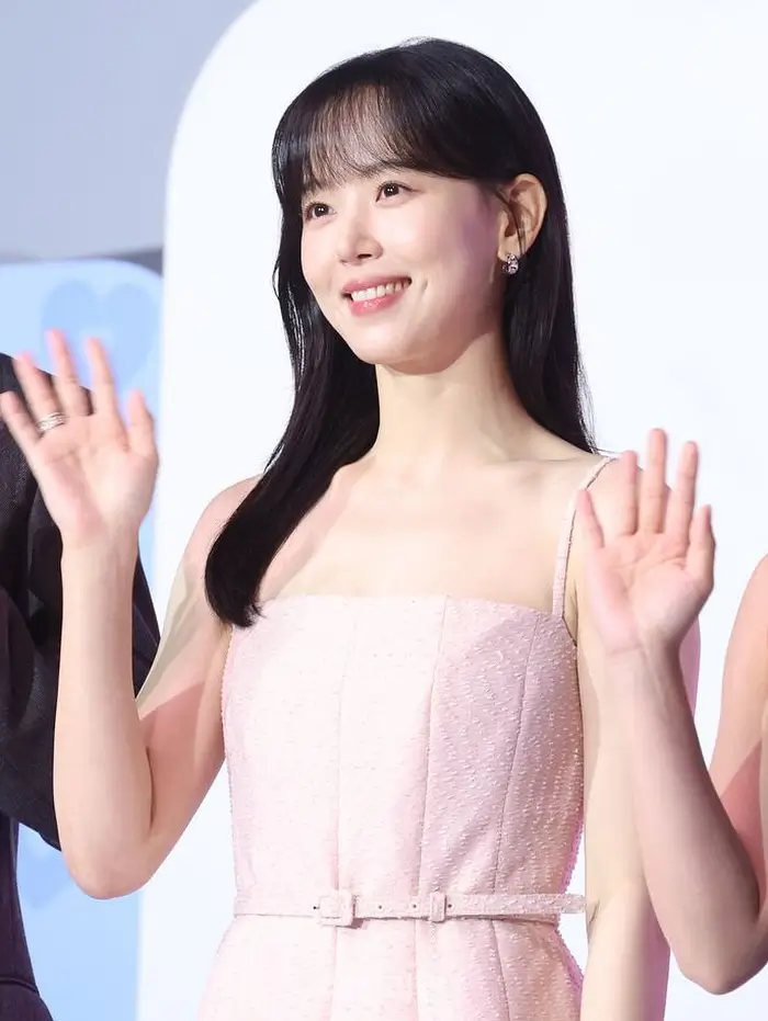 Kang Han Na  Aktris Serbabisa yang Konsisten Tampil Gemilang di Setiap Peran