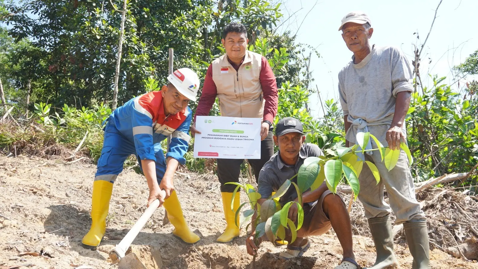 Perkuat Kemandirian Masyarakat Riau  Pertagas Kembangkan Budidaya Madu hingga Ikan Keramba