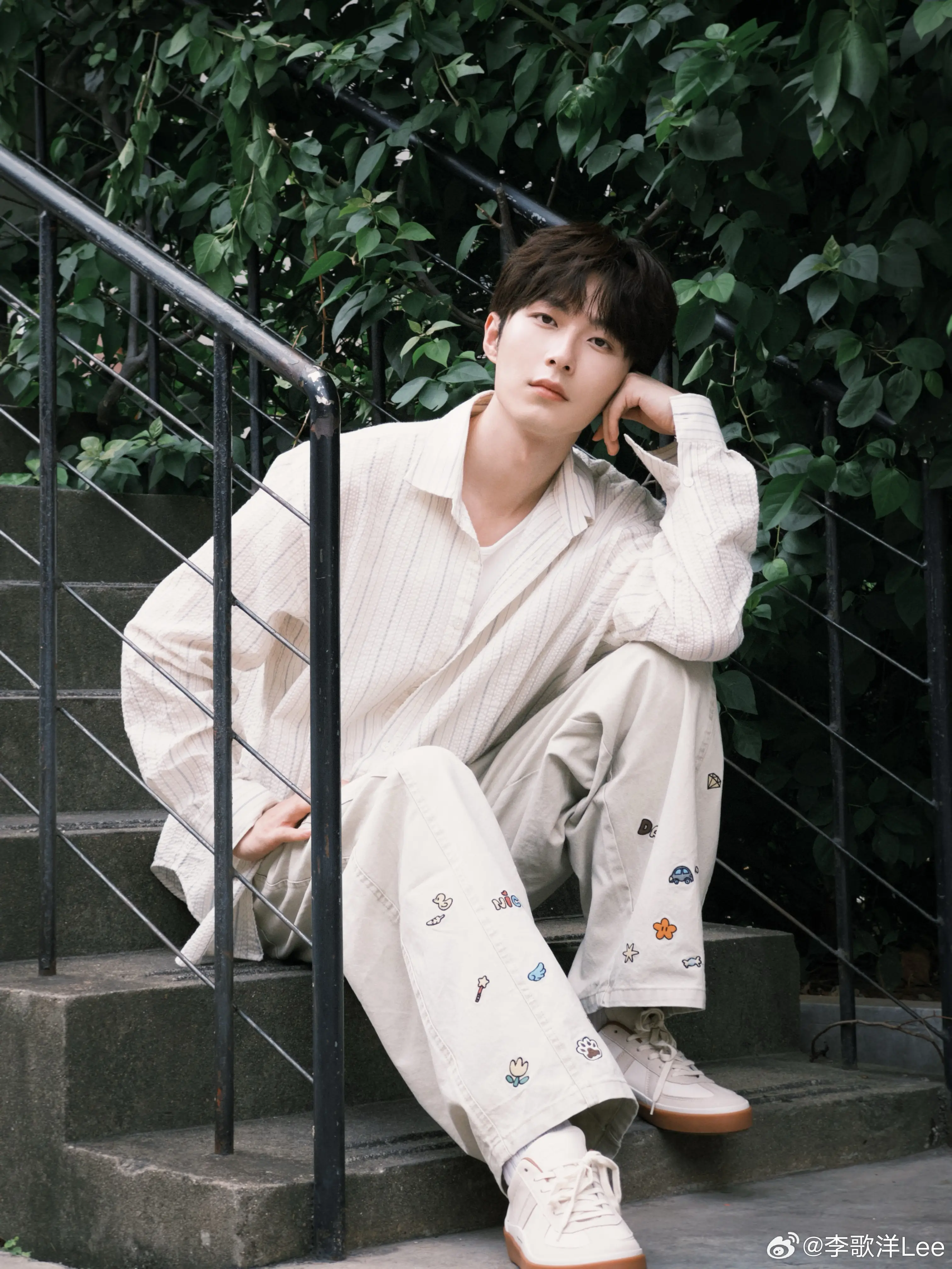 Profil Lengkap Li Ge Yang  Karier  Karya  dan Popularitasnya di The Crush