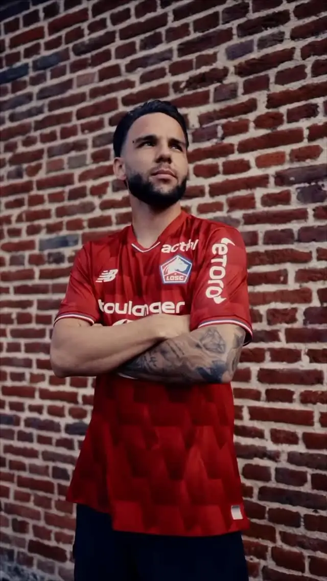 Calvin Verdonk Buka bukaan di Depan Media Prancis  Di Indonesia Sepak Bola seperti Agama