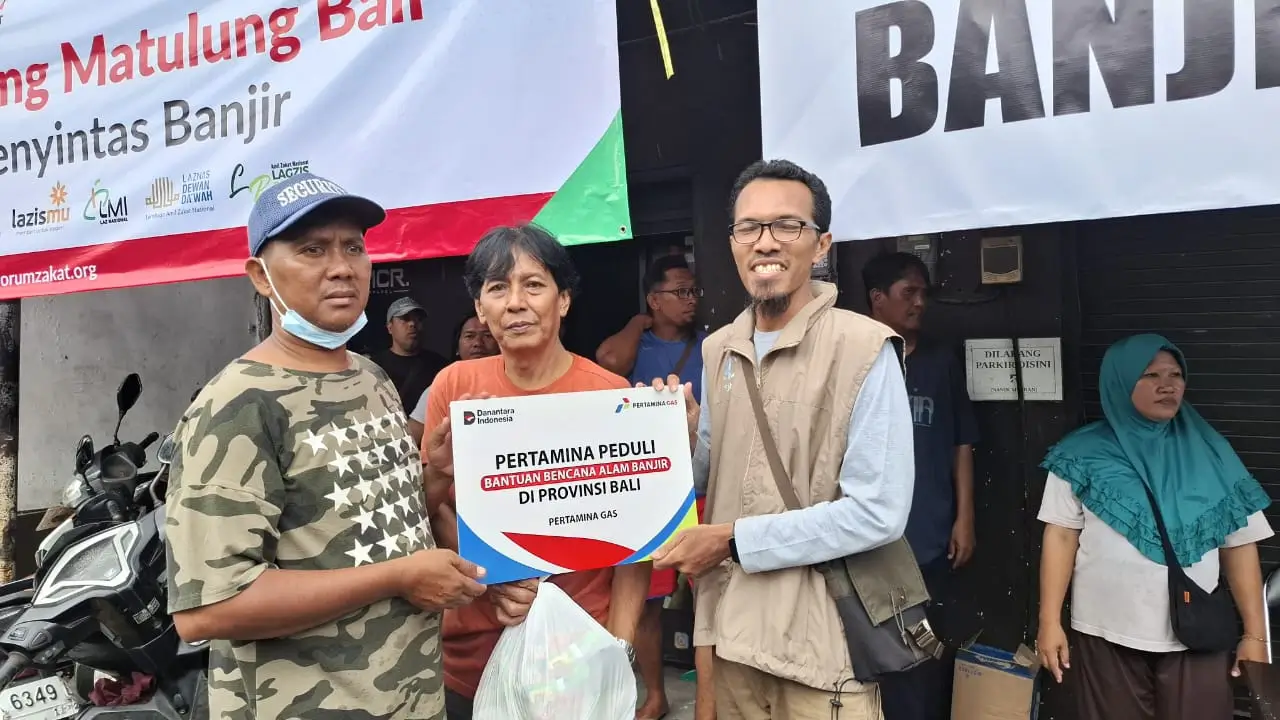Dukung Pemulihan Bali  Pertagas Salurkan Bantuan Bahan Makanan untuk Korban Banjir
