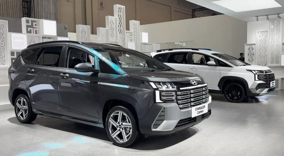 Hyundai Stargazer Cartenz dan Stargazer Cartenz X di GIIAS 2025. (Foto: Dok. ThePhrase.id)