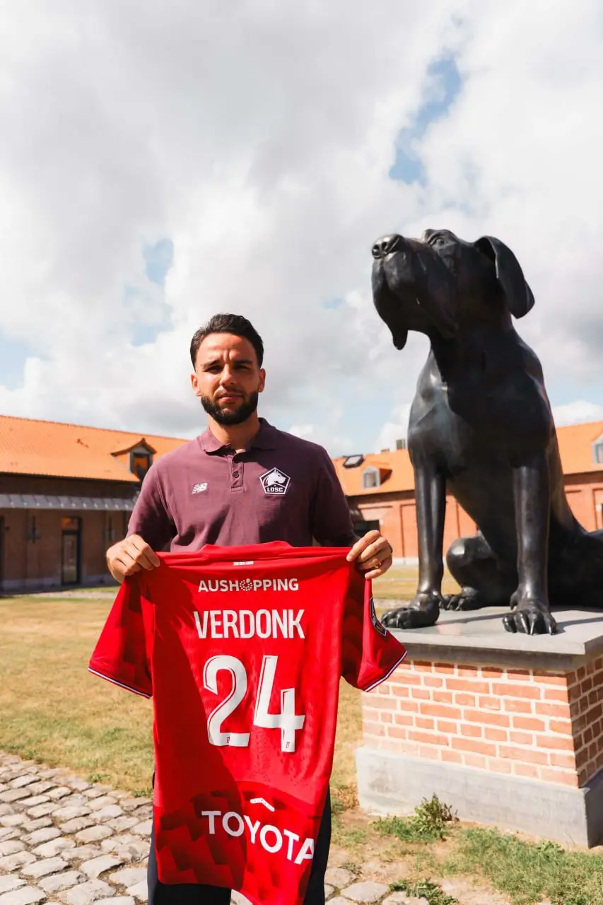 Calvin Verdonk Resmi ke Lille dengan Kontrak 3 Tahun  Patrick Kluivert Mainkan Peran Besar