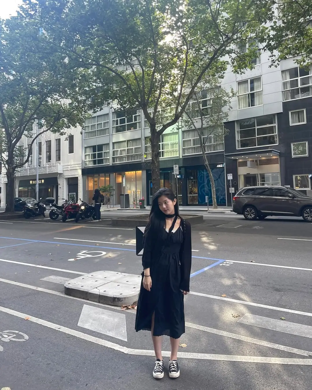 Modis Khas Gen Z  Ini 7 Inspirasi Outfit ala Shin Eun Soo Pemeran Film Netflix Viral  Love Untangled 