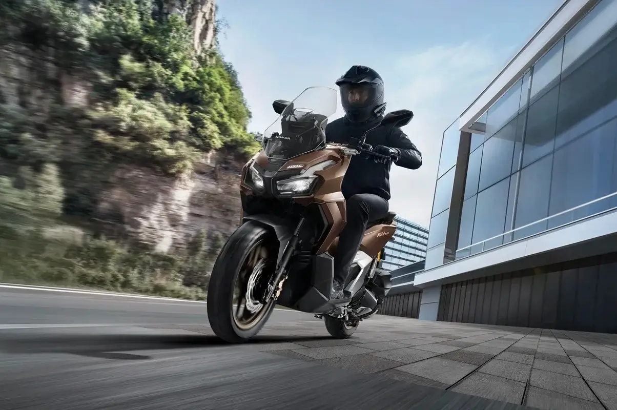 Honda ADV160 Terbaru Meluncur di Indonesia  Tampil Lebih Gagah dan Canggih dengan Sensasi SUV