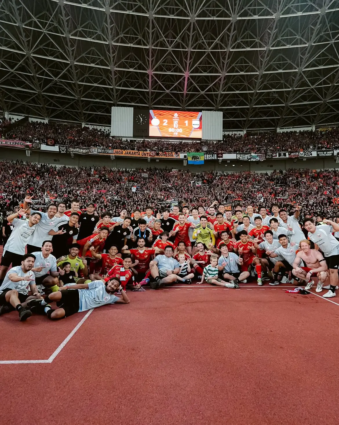 Kemenangan ini menjadi yang pertama bagi Persija Jakarta atas Persib Bandung dalam enam laga terakhir. Foto Instagram Persija Jakarta.