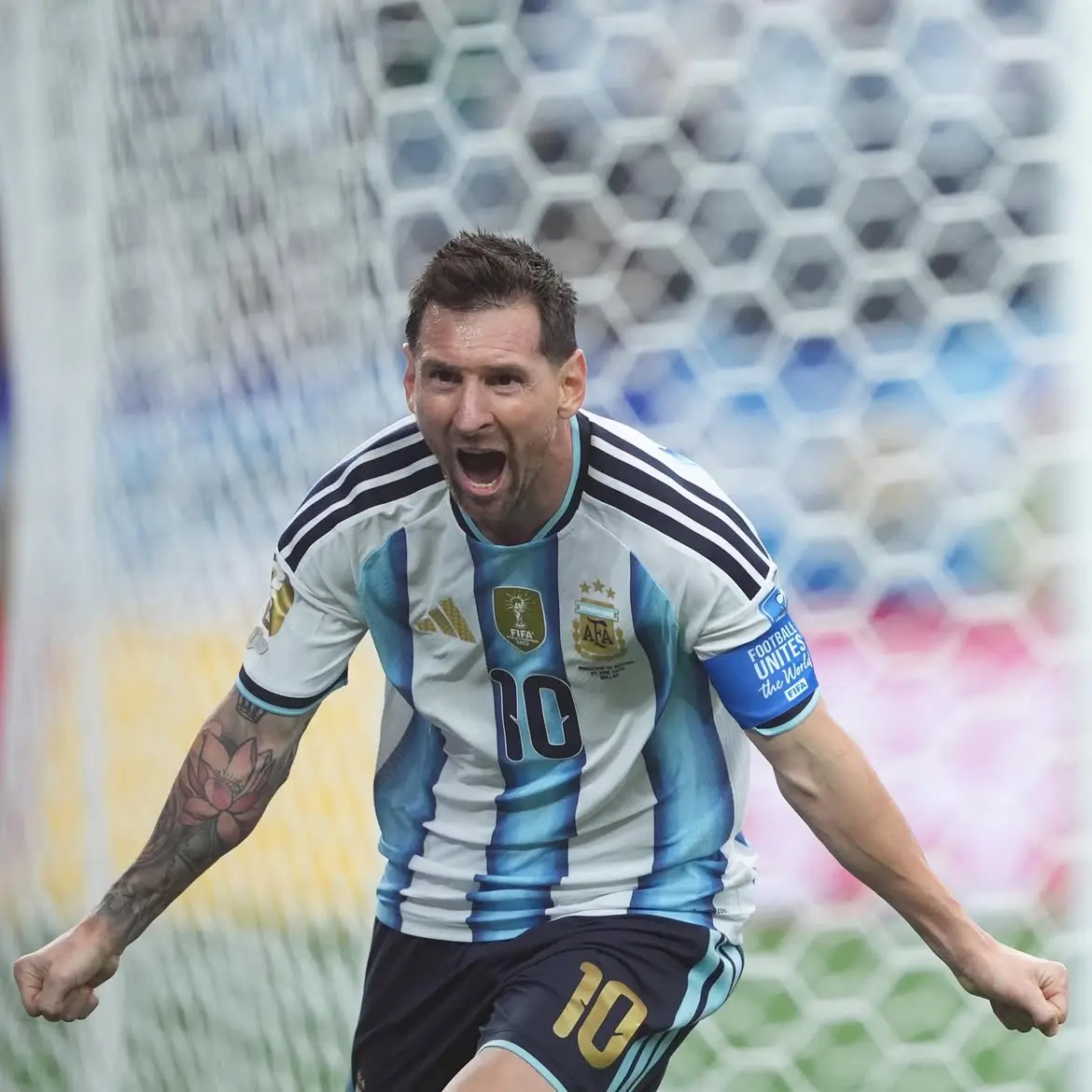 Sepak Bola Dunia Bersedih  Lionel Messi Umumkan Pensiun dari Argentina