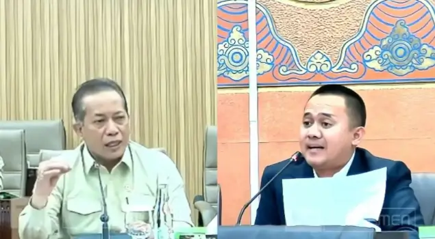 Menteri Koperasi (Menkop) Ferry Juliantono (kiri) dan Anggota Komisi VI DPR RI Mufti Anam (kanan) dalam Rapat Kerja Komisi VI DPR RI bersama Kementerian Koperasi di Jakarta, Selasa (01/09/26). (Foto: Tangkapan layar YouTube/TVR Parlemen)