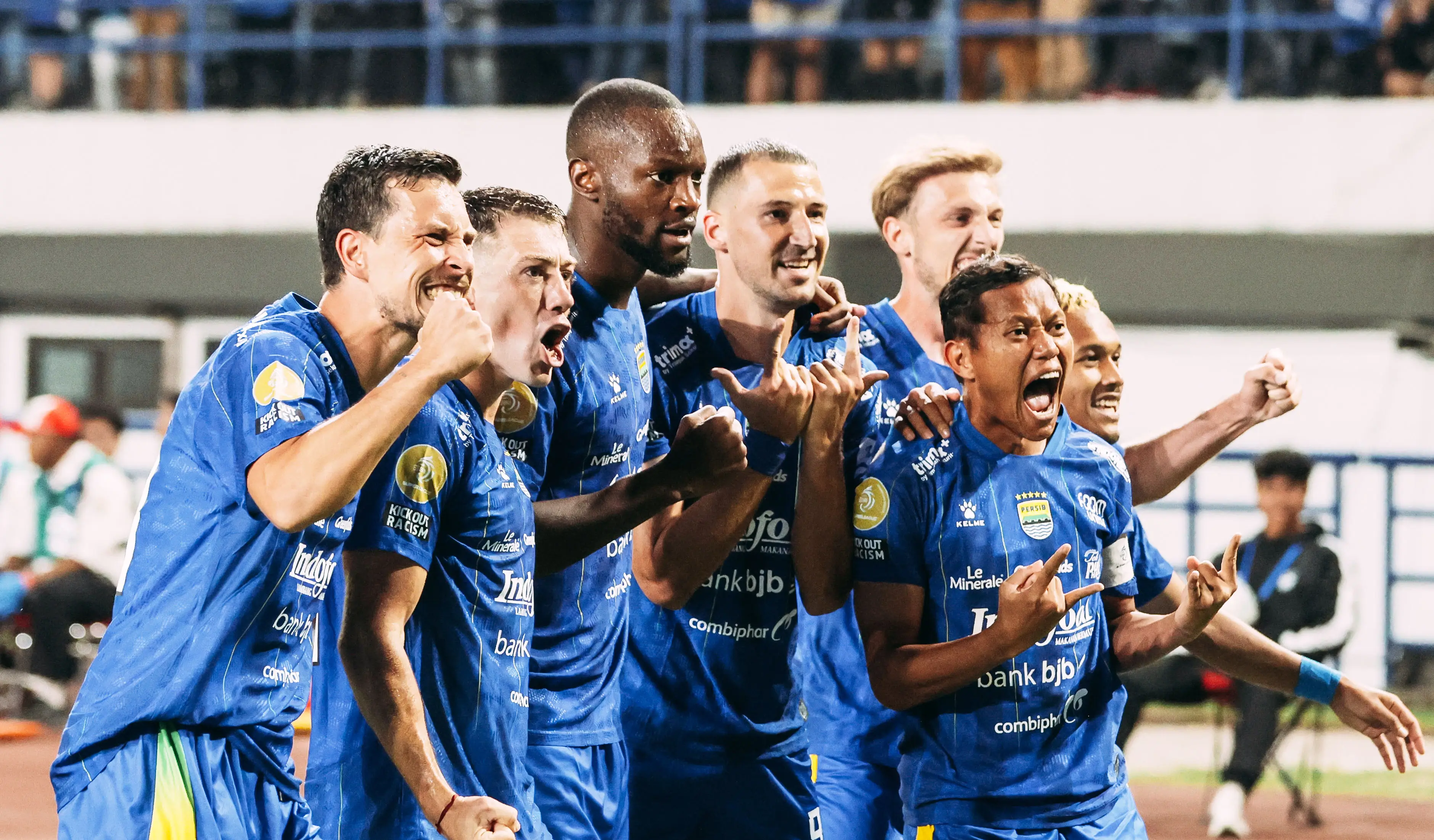 Persija Persib di SUGBK Masih Tunggu Izin Polisi  60 Ribu Tiket Disiapkan Khusus KTP DKI