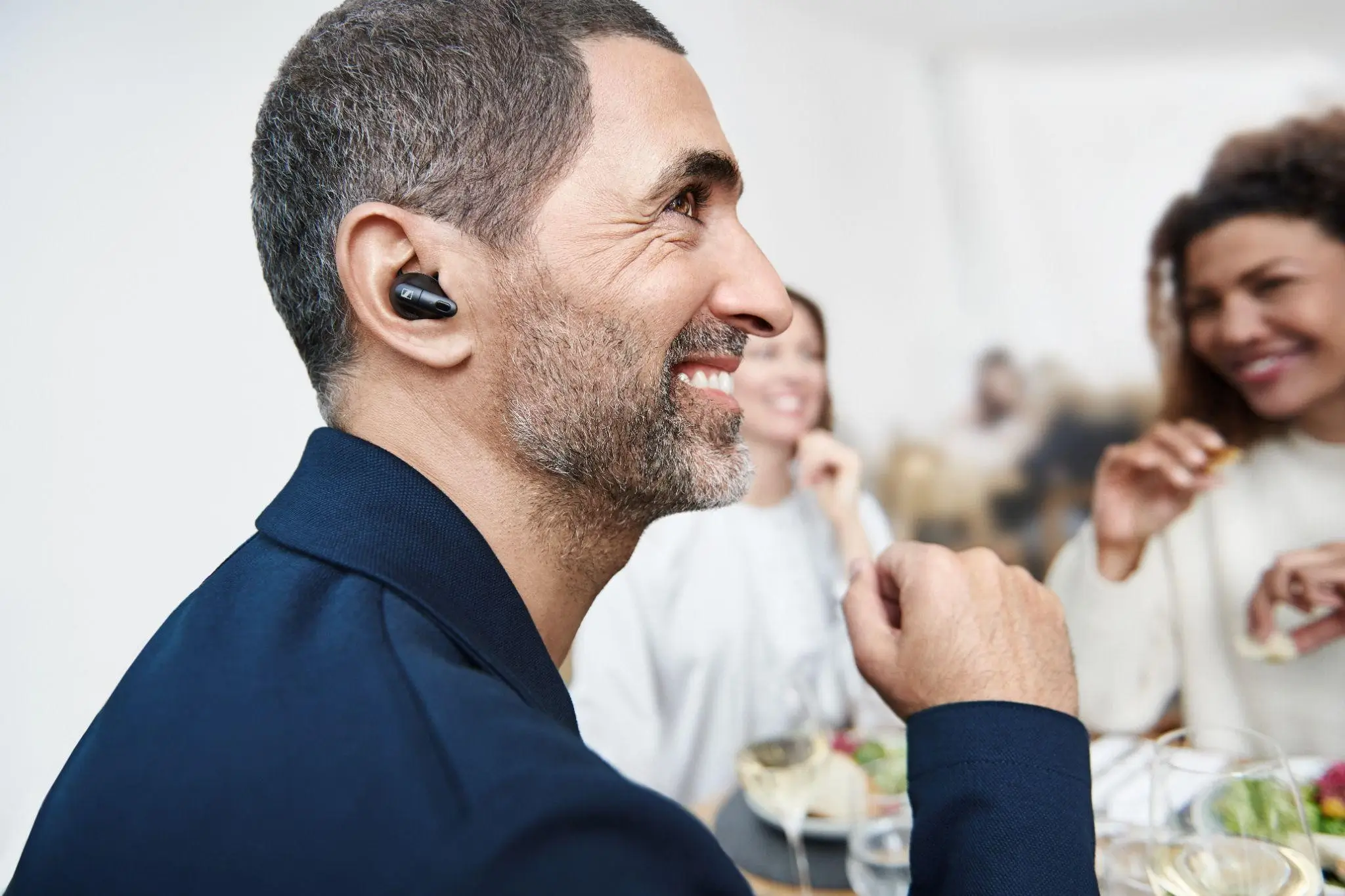 Sennheiser Conversation Clear Plus Segera Masuk Indonesia  TWS untuk Bantu Pendengaran